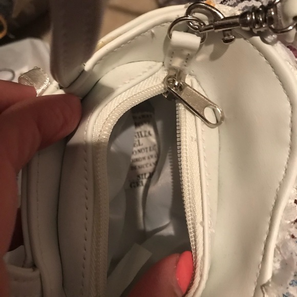 2 new small cosmetic bags - Picture 4 of 4